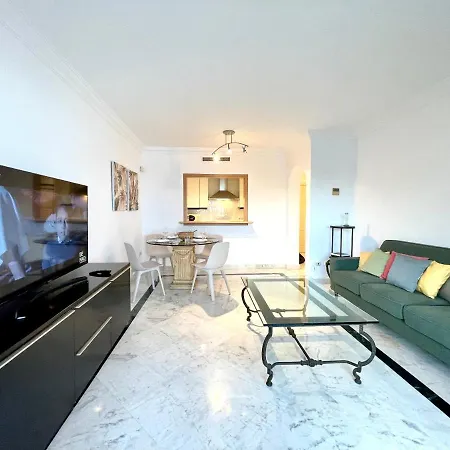 Апартаменти Solguest Puerto Banus, Vistas Espectaculares!!
